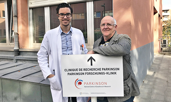 Première collecte de liquide céphalo-rachidien pour la recherche sur la maladie de Parkinson